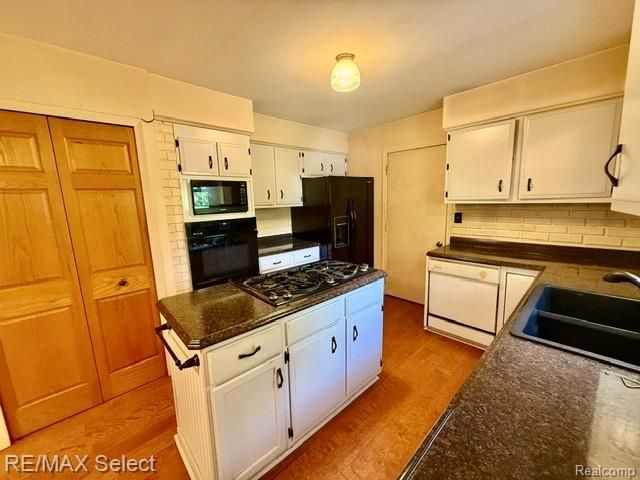 7066 Sharp Road, Swartz Creek, MI 48473