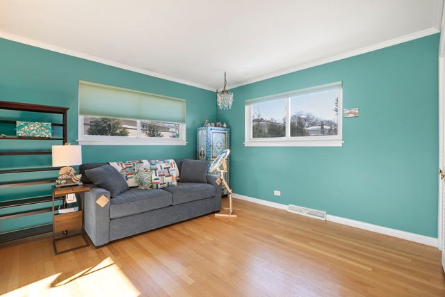 321 Vine Street, Wilmette, IL 60091