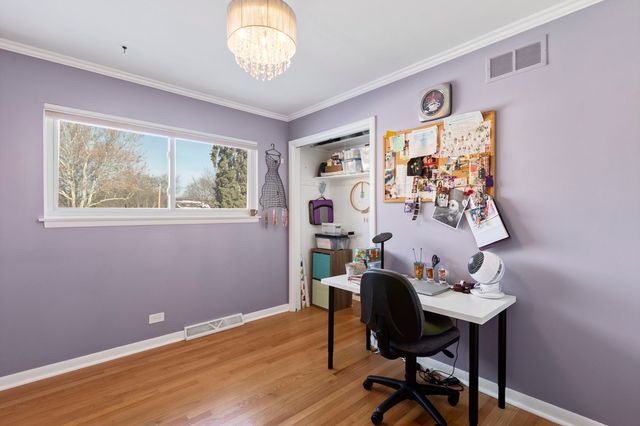 321 Vine Street, Wilmette, IL 60091