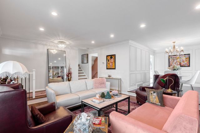 321 Vine Street, Wilmette, IL 60091