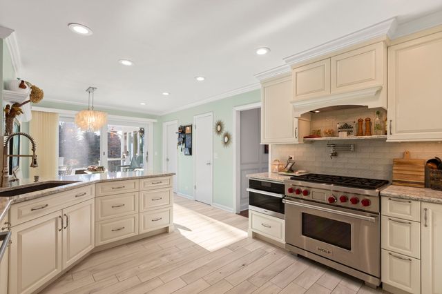 321 Vine Street, Wilmette, IL 60091