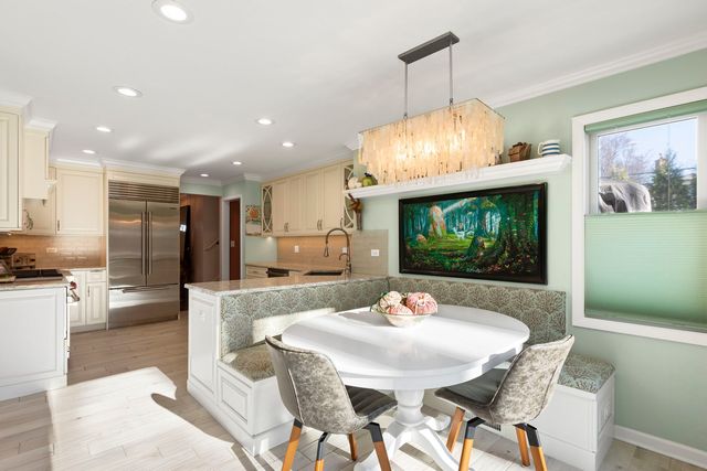 321 Vine Street, Wilmette, IL 60091