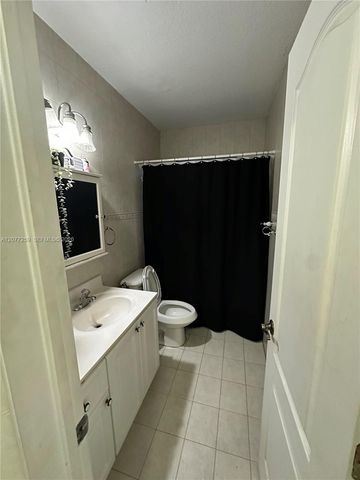 1838 NW 18th Street, Miami, FL 33125