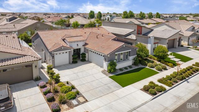 14615 Bromshire Street, Bakersfield, CA 93311