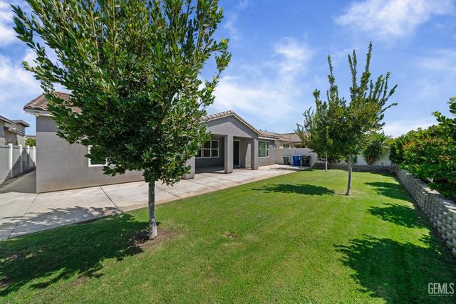 14615 Bromshire Street, Bakersfield, CA 93311