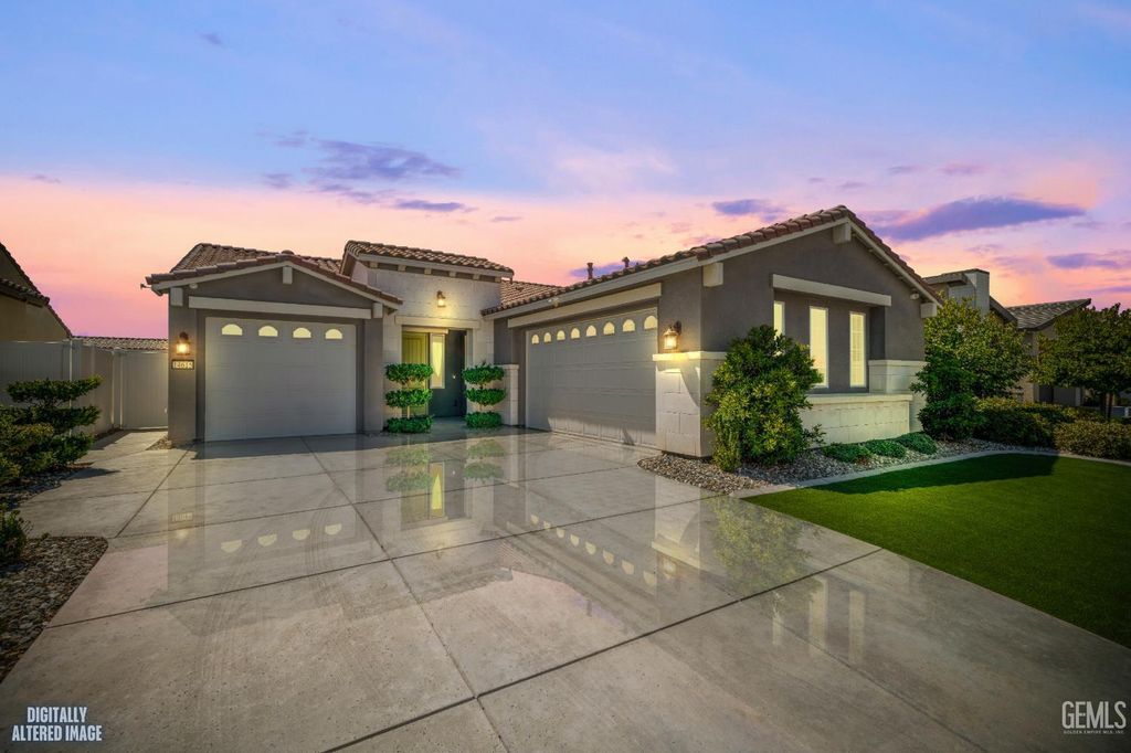 14615 Bromshire Street, Bakersfield, CA 93311