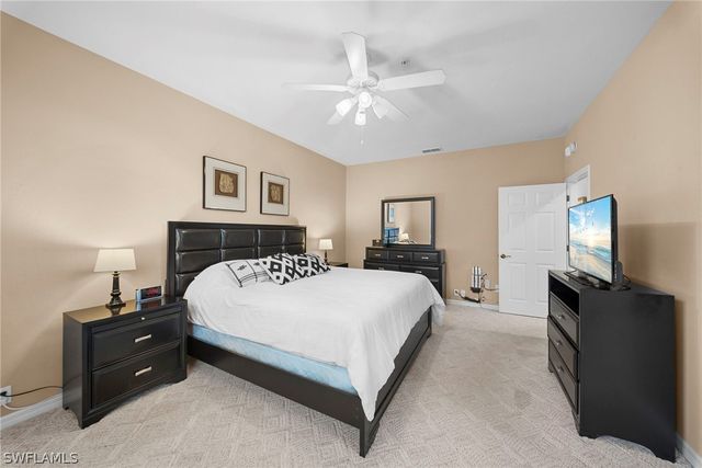 8217 Parkstone PL 108, Naples, FL 34120