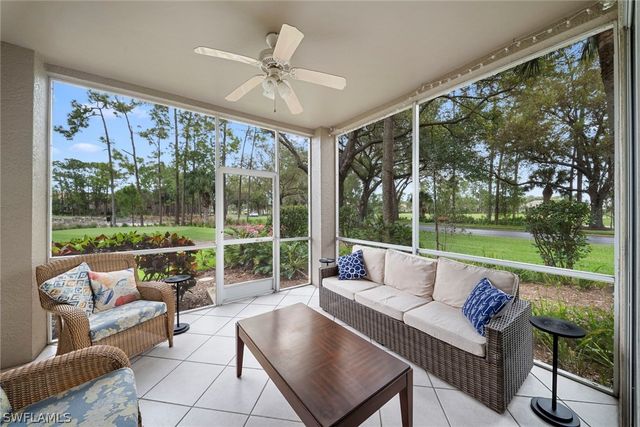8217 Parkstone PL 108, Naples, FL 34120