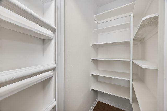 2905 Fountain Brook Court, Pearland, TX 77584