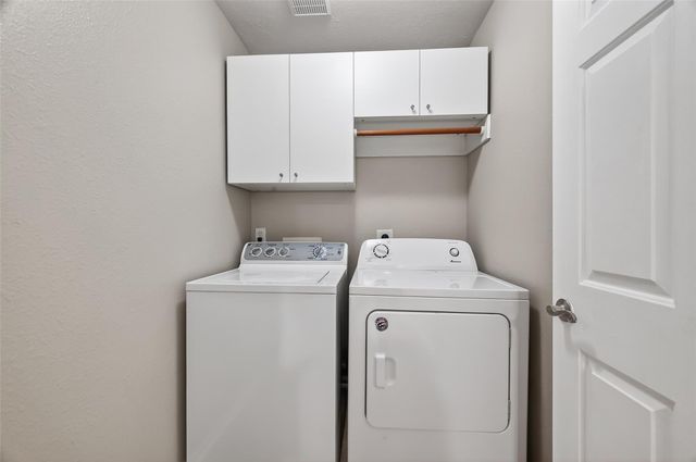 2905 Fountain Brook Court, Pearland, TX 77584