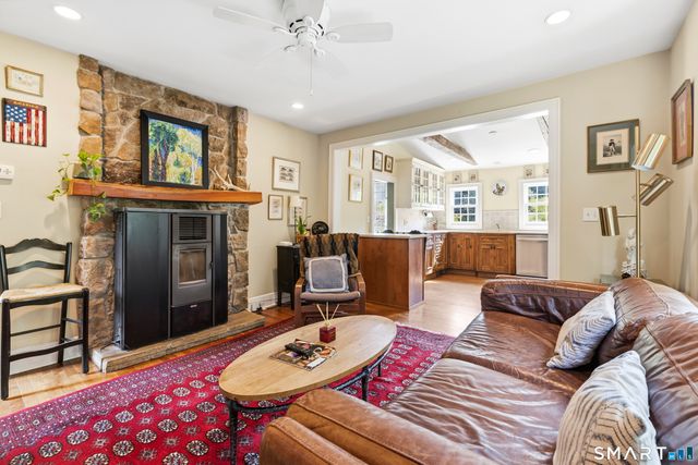 78 Black Rock Turnpike, Redding, CT 06896