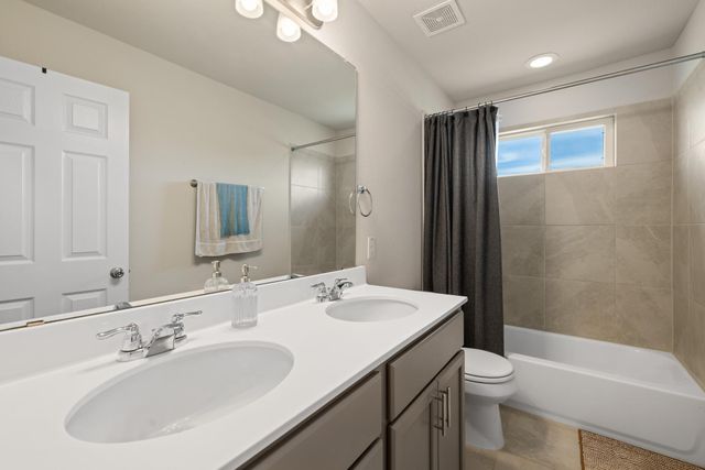 416 Staunton DR, Leander, TX 78641