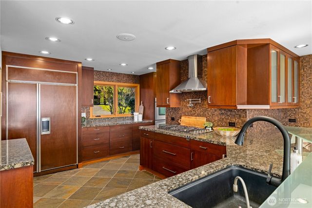 24302 116th Avenue W, Woodway, WA 98020