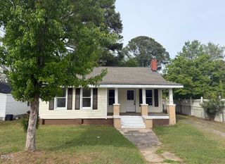 702 W Main Street, Benson, NC 27504