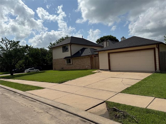 102 Mango Street, Bloomburg, TX 77566