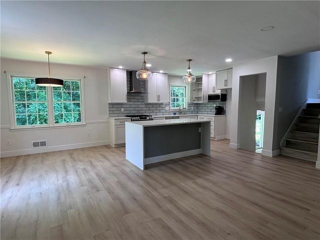 921 James NW Court, Marietta, GA 30060