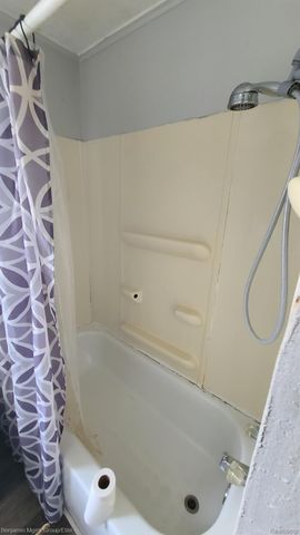 1008 W FRANKLIN Street, Jackson, MI 49203