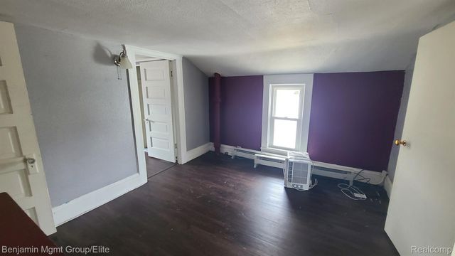 1008 W FRANKLIN Street, Jackson, MI 49203