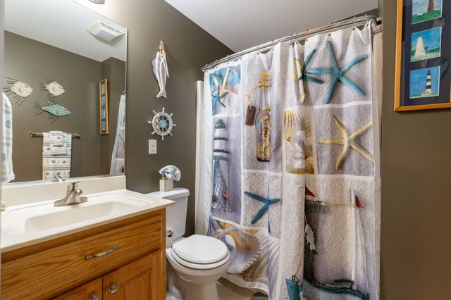 153 Center Point Dr, Summertown, TN 38483