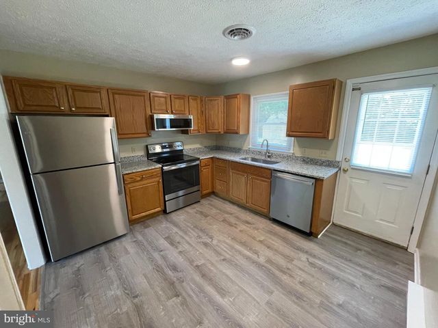 121 LONGSTREET AVE, Winchester, VA 22603