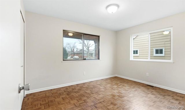 17108 Oconnor Avenue, Allen Park, MI 48101