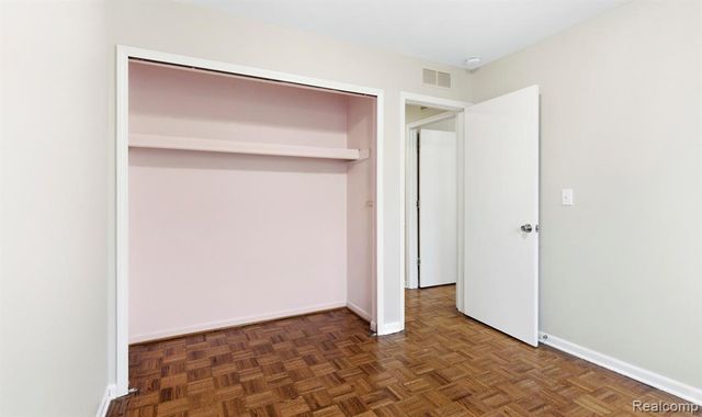 17108 Oconnor Avenue, Allen Park, MI 48101