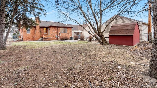 17108 Oconnor Avenue, Allen Park, MI 48101