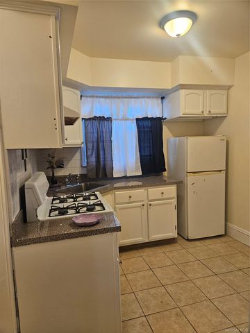 145-08 Arlington Terrace, Jamaica, NY 11435