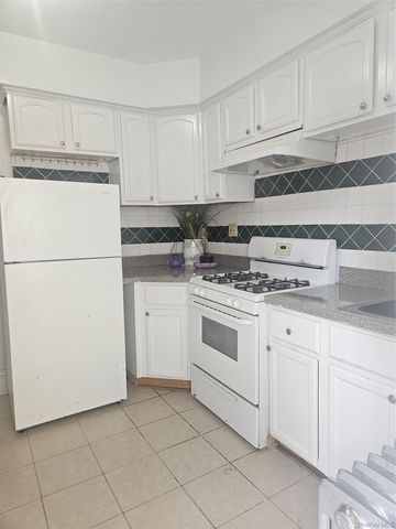 145-08 Arlington Terrace, Jamaica, NY 11435