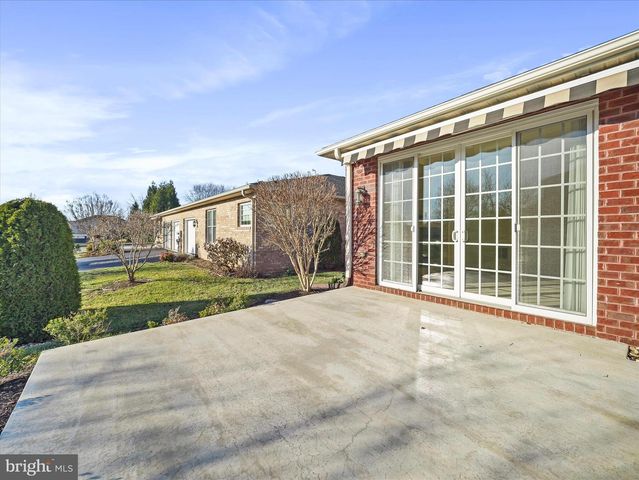 608 TUDOR DR, Hagerstown, MD 21742