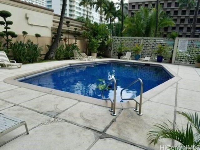 1720 Ala Moana Boulevard 705A, Honolulu, HI 96815