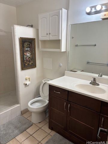 1720 Ala Moana Boulevard 705A, Honolulu, HI 96815