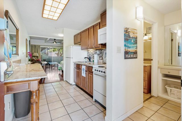 715 S Kihei Rd Apt 120, Kihei, HI 96753