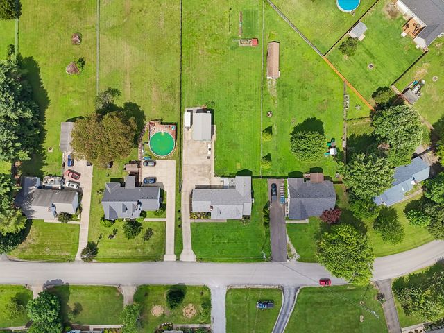 4222 Higdon Dr, Murfreesboro, TN 37128