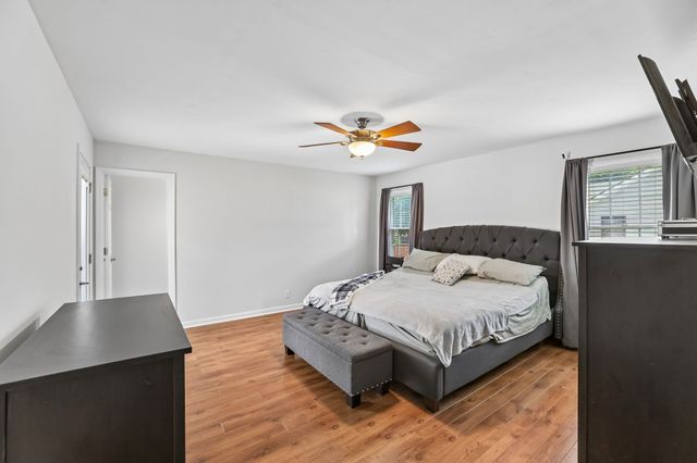 4222 Higdon Dr, Murfreesboro, TN 37128