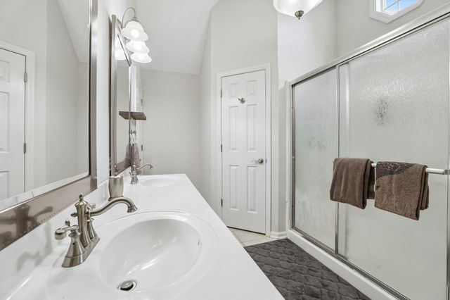 4222 Higdon Dr, Murfreesboro, TN 37128