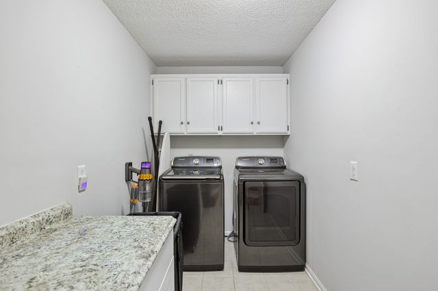 4222 Higdon Dr, Murfreesboro, TN 37128