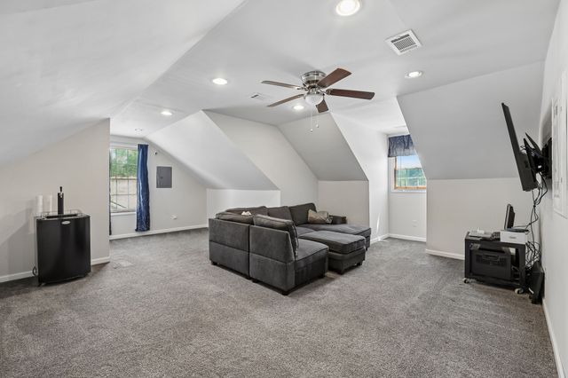 4222 Higdon Dr, Murfreesboro, TN 37128
