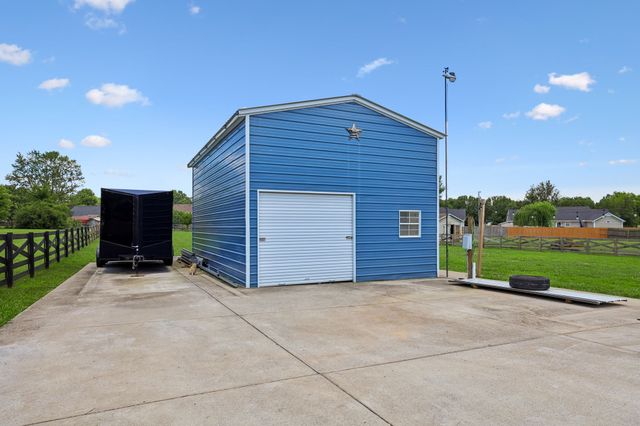 4222 Higdon Dr, Murfreesboro, TN 37128