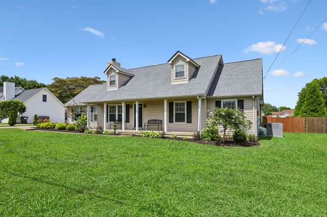 4222 Higdon Dr, Murfreesboro, TN 37128