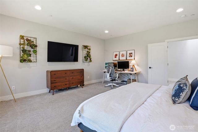 3011 NW Lake Road, Camas, WA 98607
