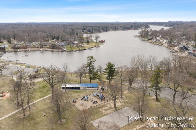 2972 W Fruitport Road, Fruitport Twp, MI 49415