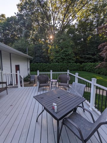 2972 W Fruitport Road, Fruitport Twp, MI 49415