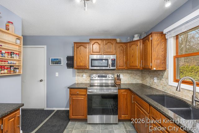 2972 W Fruitport Road, Fruitport Twp, MI 49415