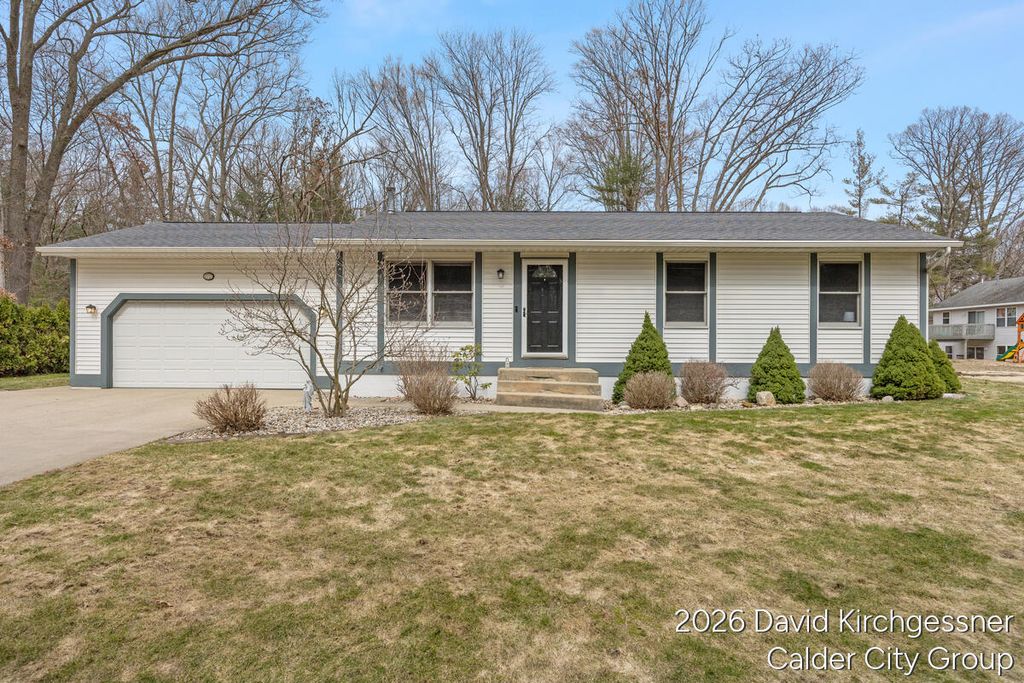 2972 W Fruitport Road, Fruitport Twp, MI 49415
