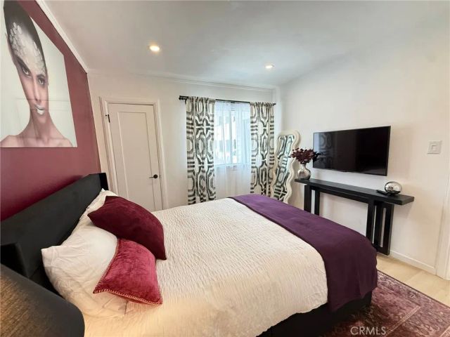 1123 N Vista Street, West Hollywood, CA 90046