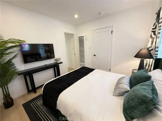 1123 N Vista Street, West Hollywood, CA 90046