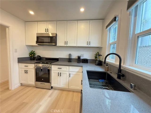 1123 N Vista Street, West Hollywood, CA 90046