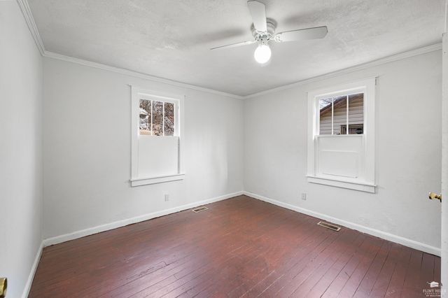 2129 Walnut Drive, Manhattan, KS 66502