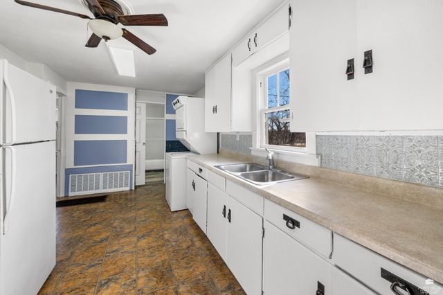 2129 Walnut Drive, Manhattan, KS 66502